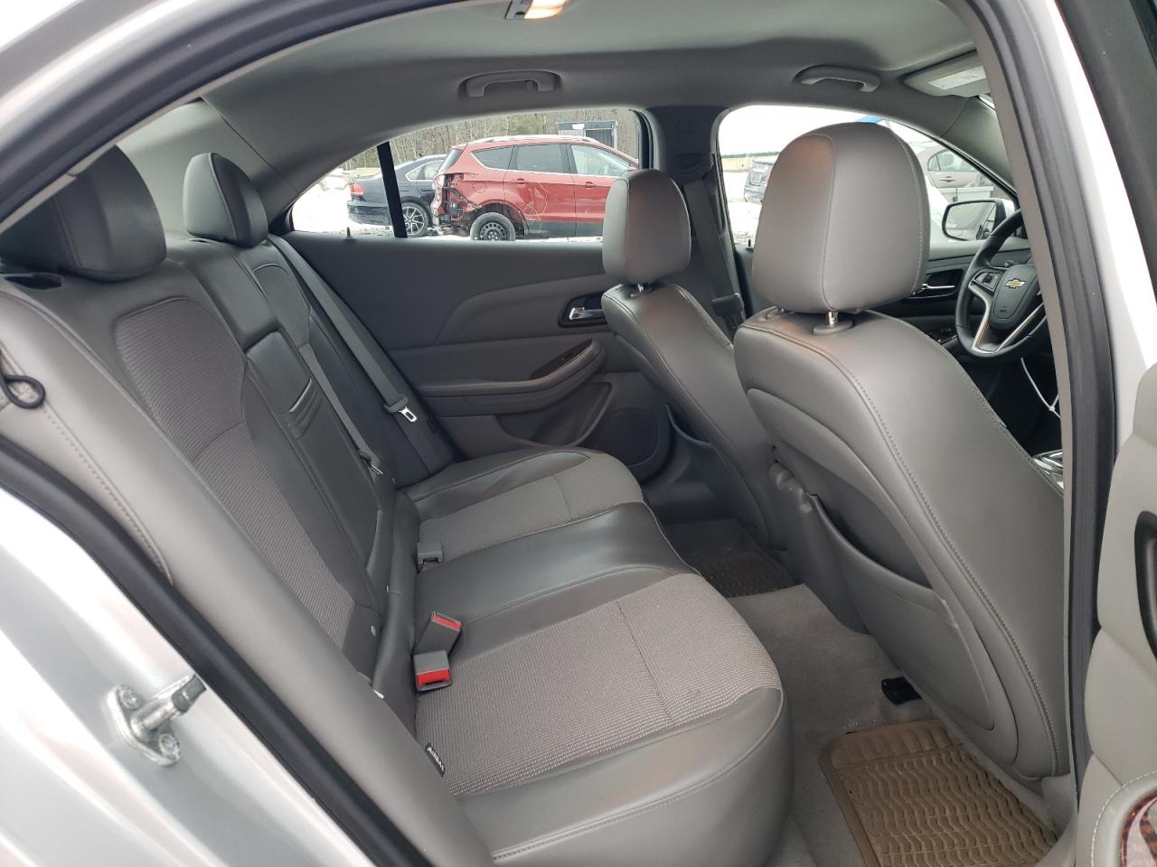 2013 Chevrolet Malibu - Image 10