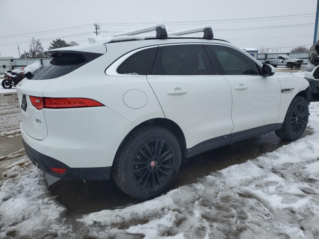 2017 Jaguar F-Pace - Image 3