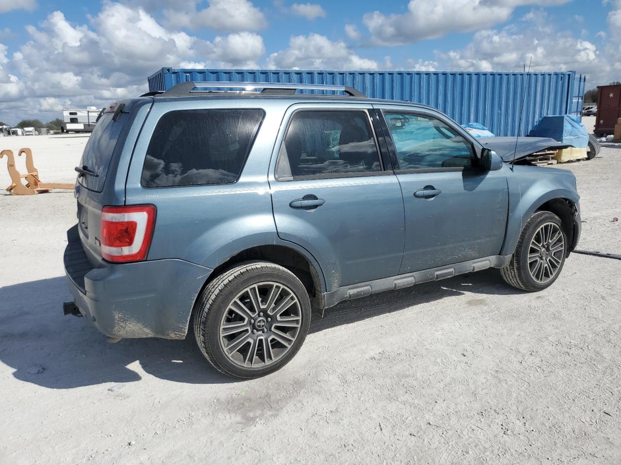 2011 Ford Escape - Image 3