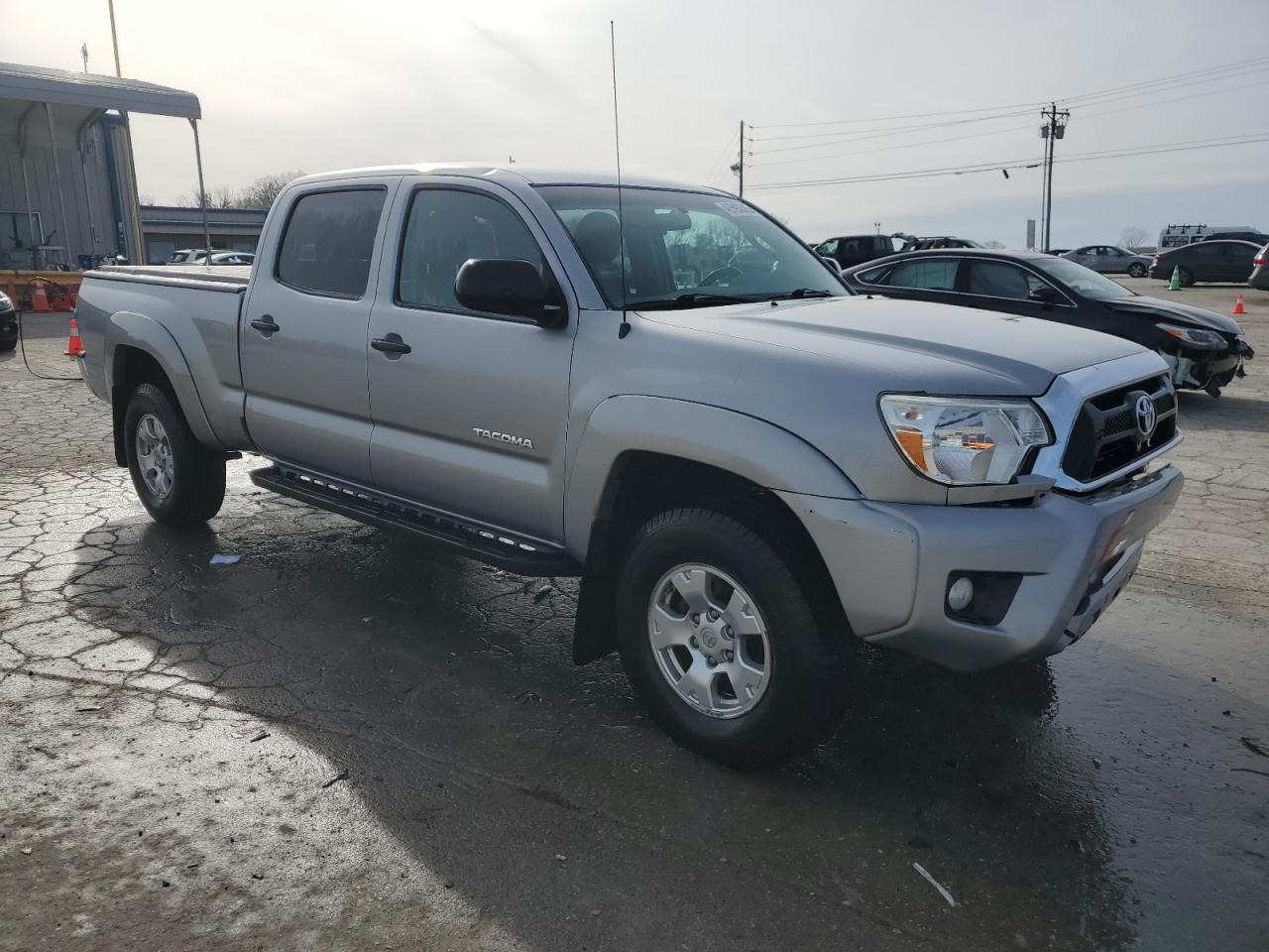 2014 Toyota Tacoma - Image 4