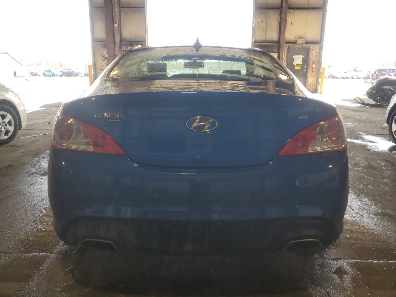 2012 Hyundai Genesis - Image 6