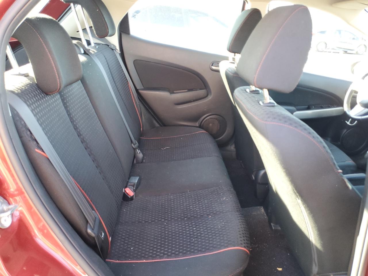 2014 Mazda 2 - Image 10
