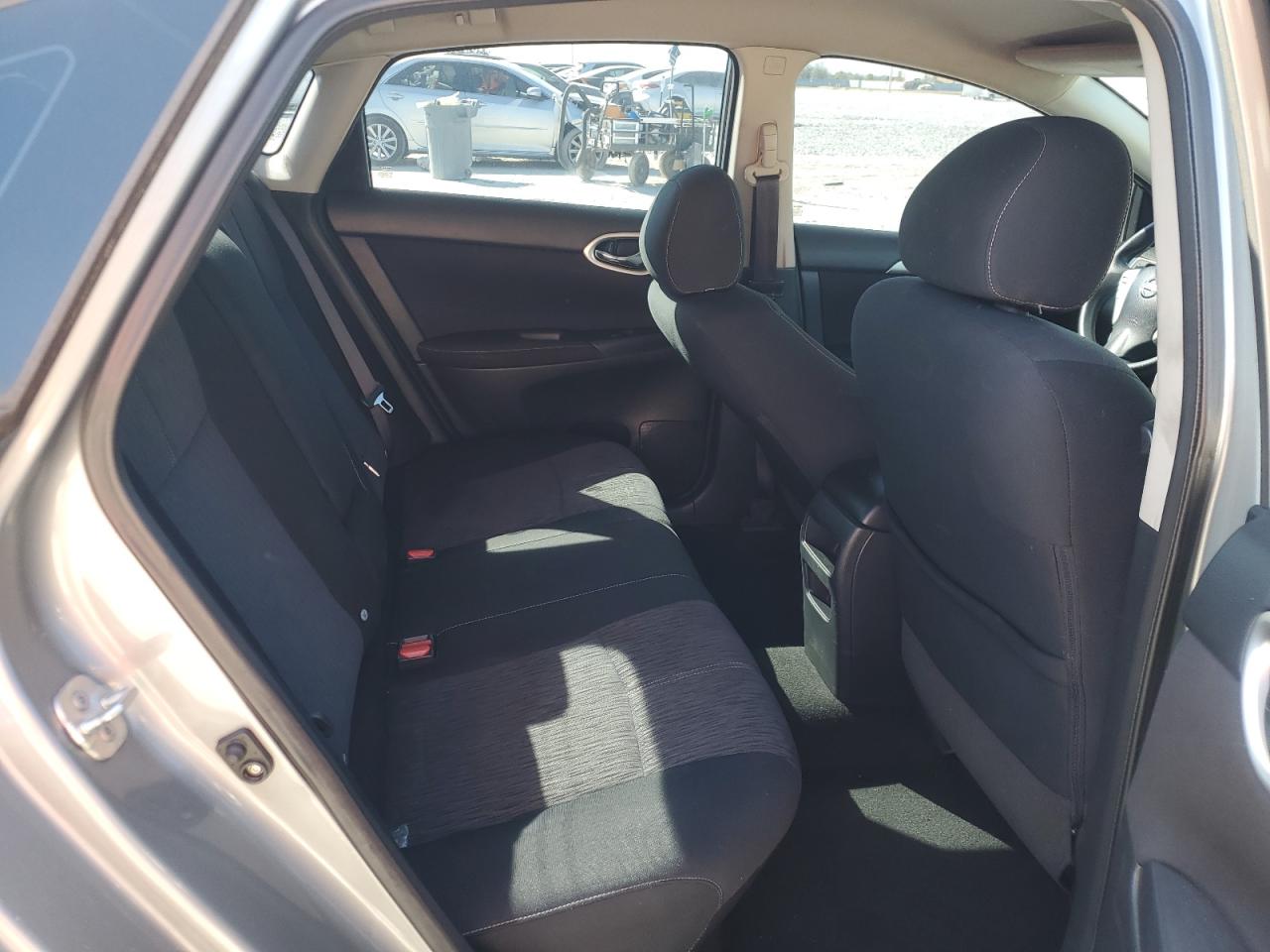 2014 Nissan Sentra - Image 10