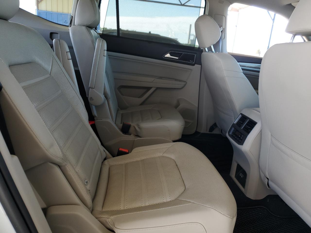 2019 Volkswagen Atlas - Image 11
