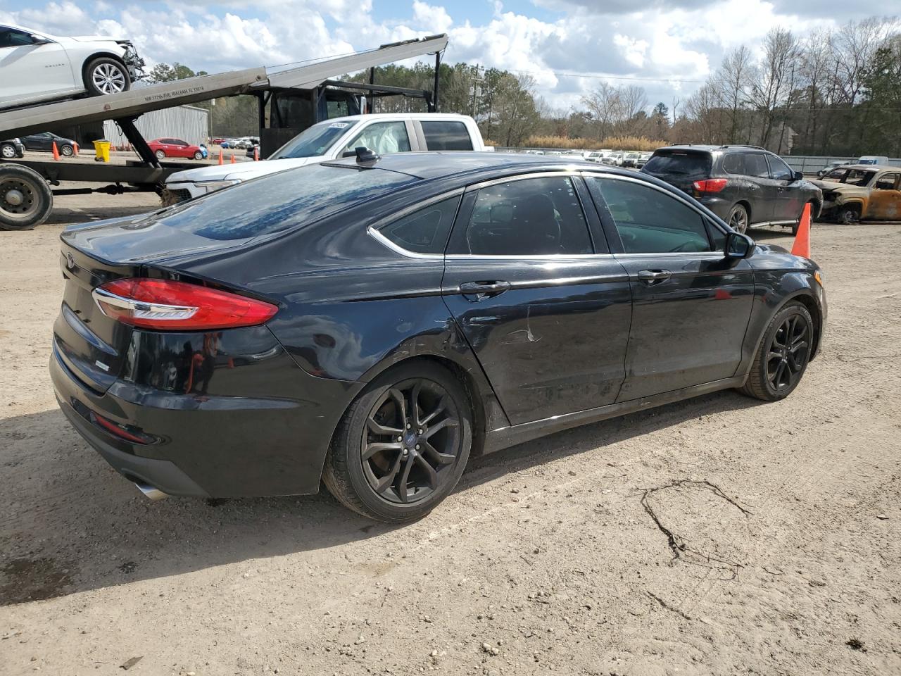 2019 Ford Fusion - Image 3