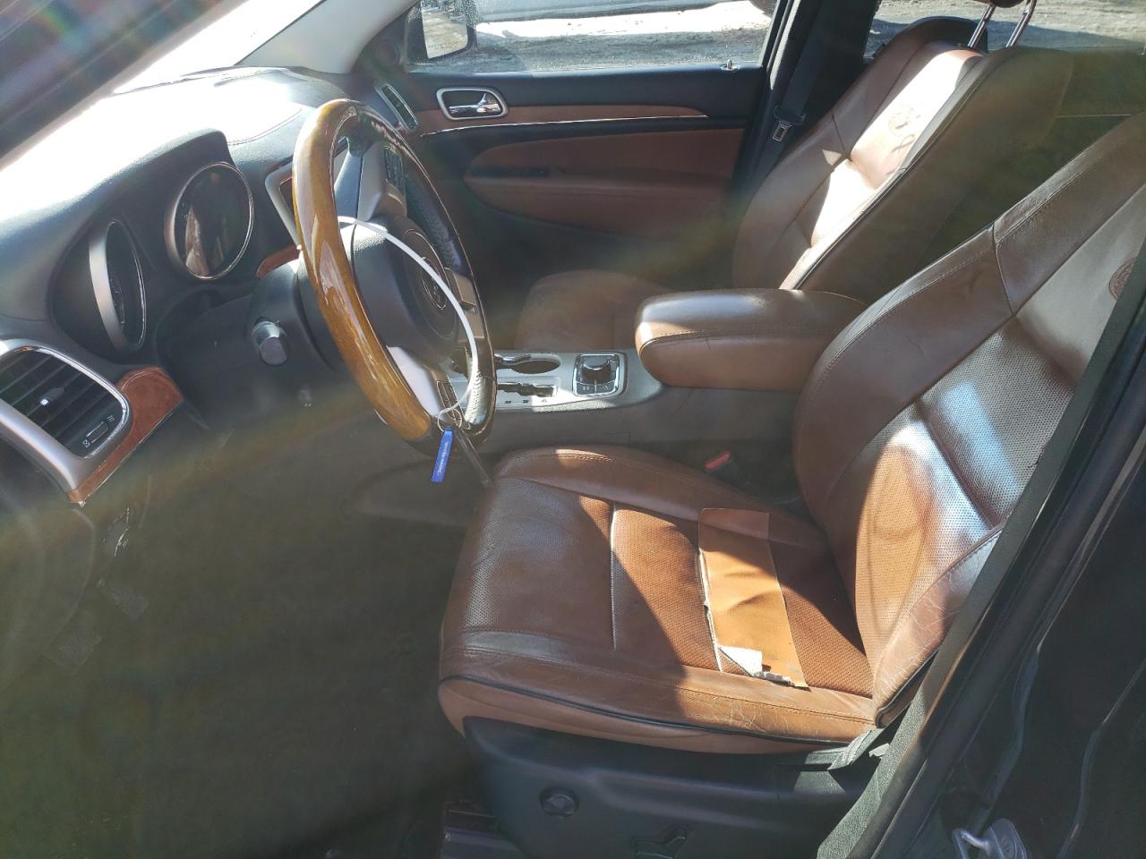 2012 Jeep Grand Cherokee - Image 7