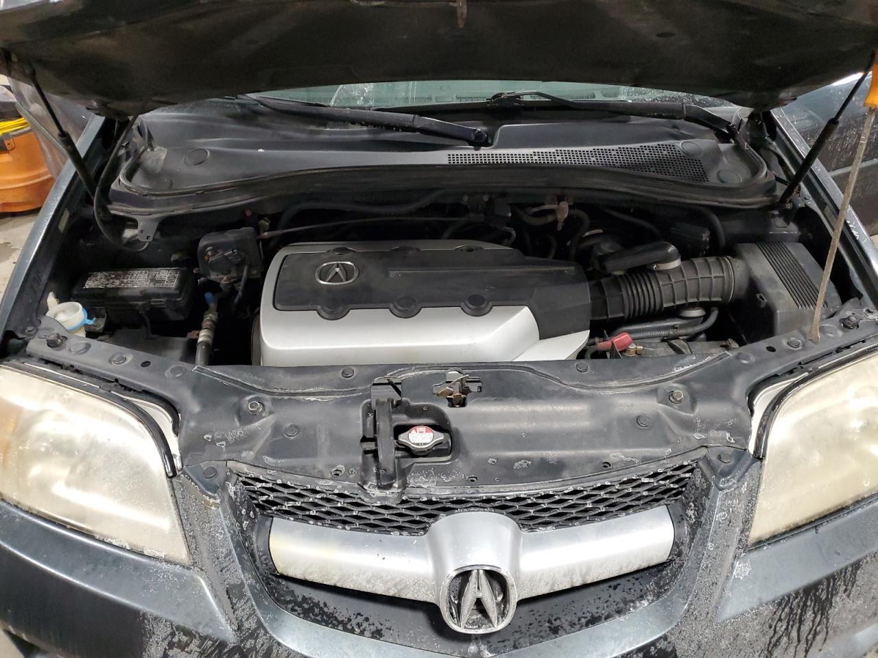 2004 Acura MDX - Image 12