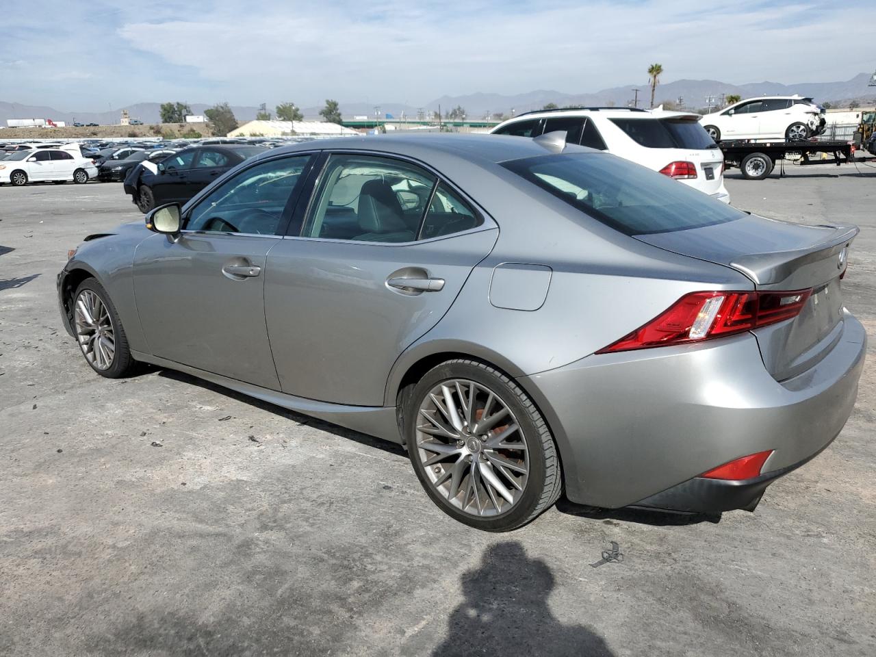 2015 Lexus IS - Image 2