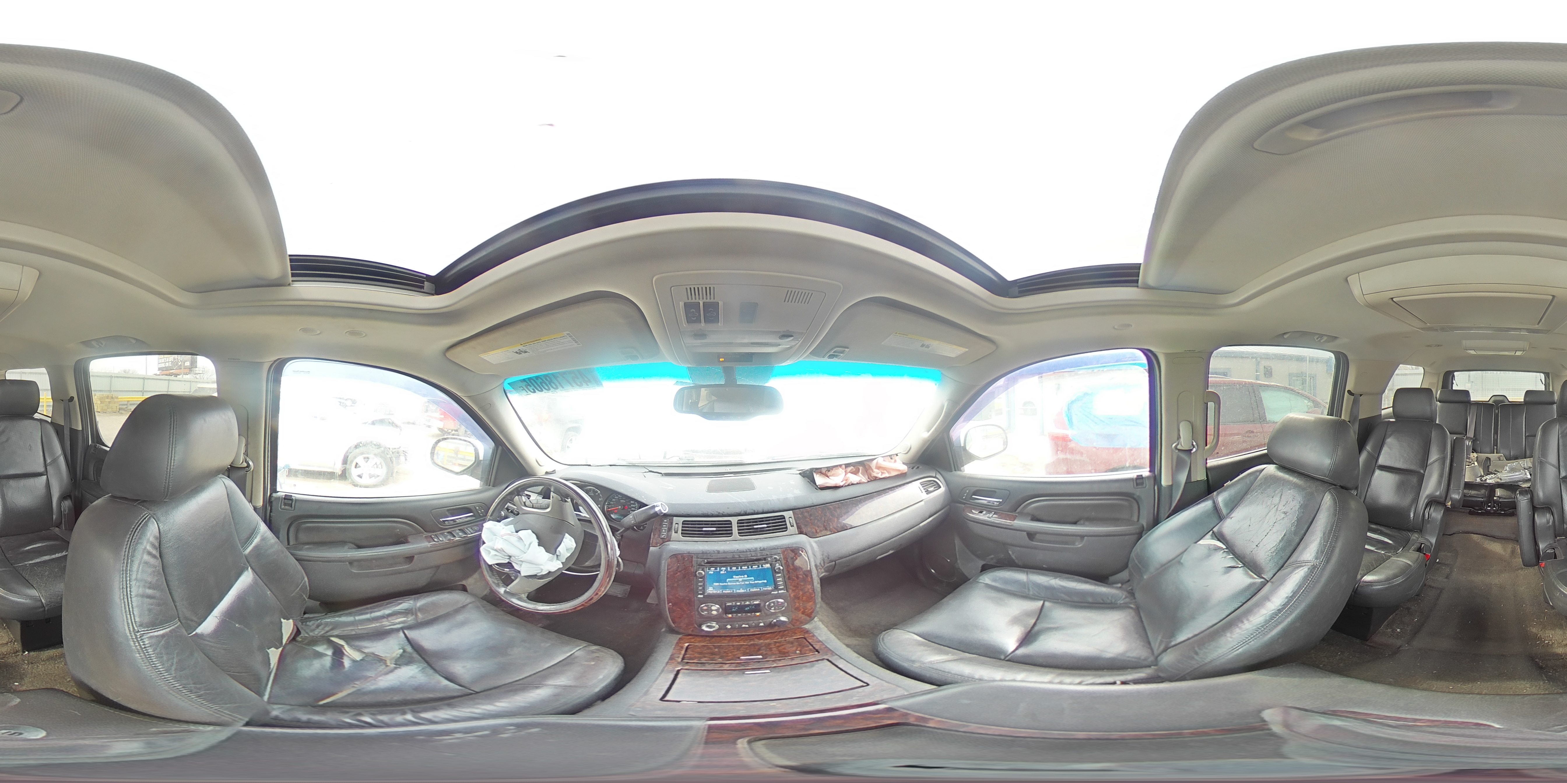 2011 GMC Yukon - Image 14