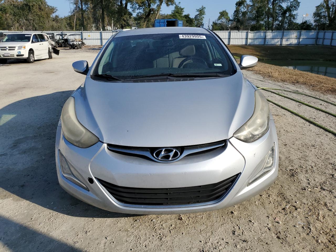 2014 Hyundai Elantra - Image 5