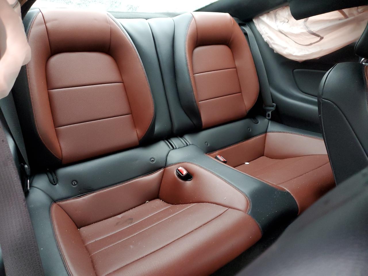 2015 Ford Mustang - Image 10