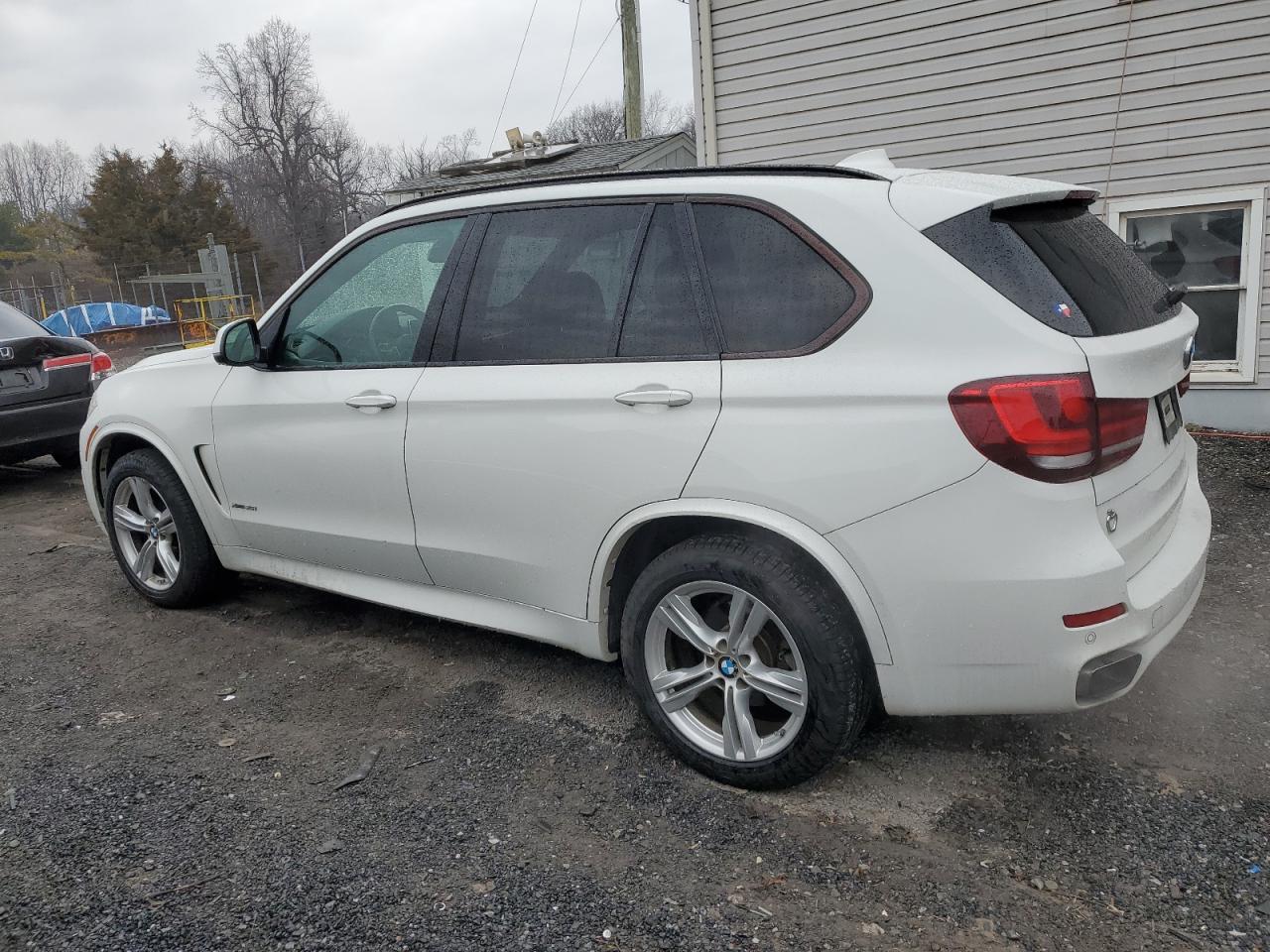 2016 BMW X5 - Image 2