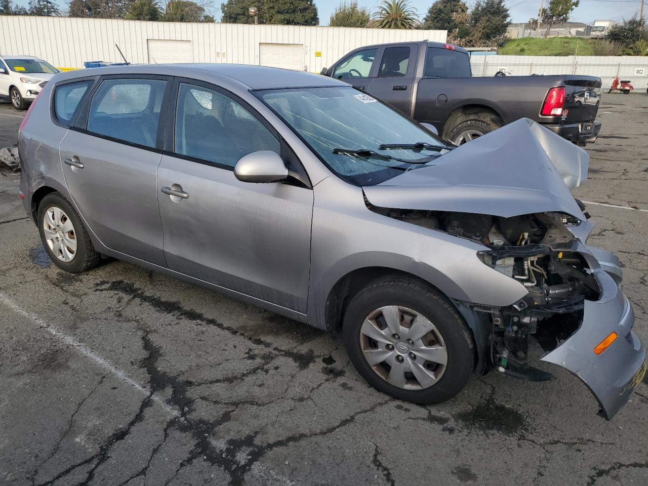 2012 Hyundai Elantra - Image 4