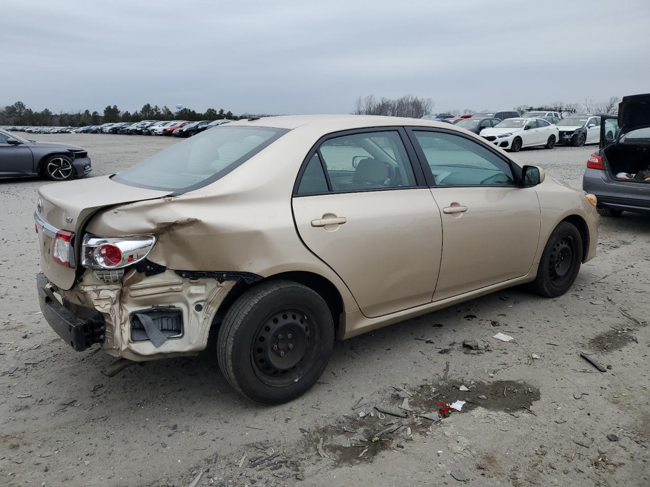 2011 Toyota Corolla - Image 3