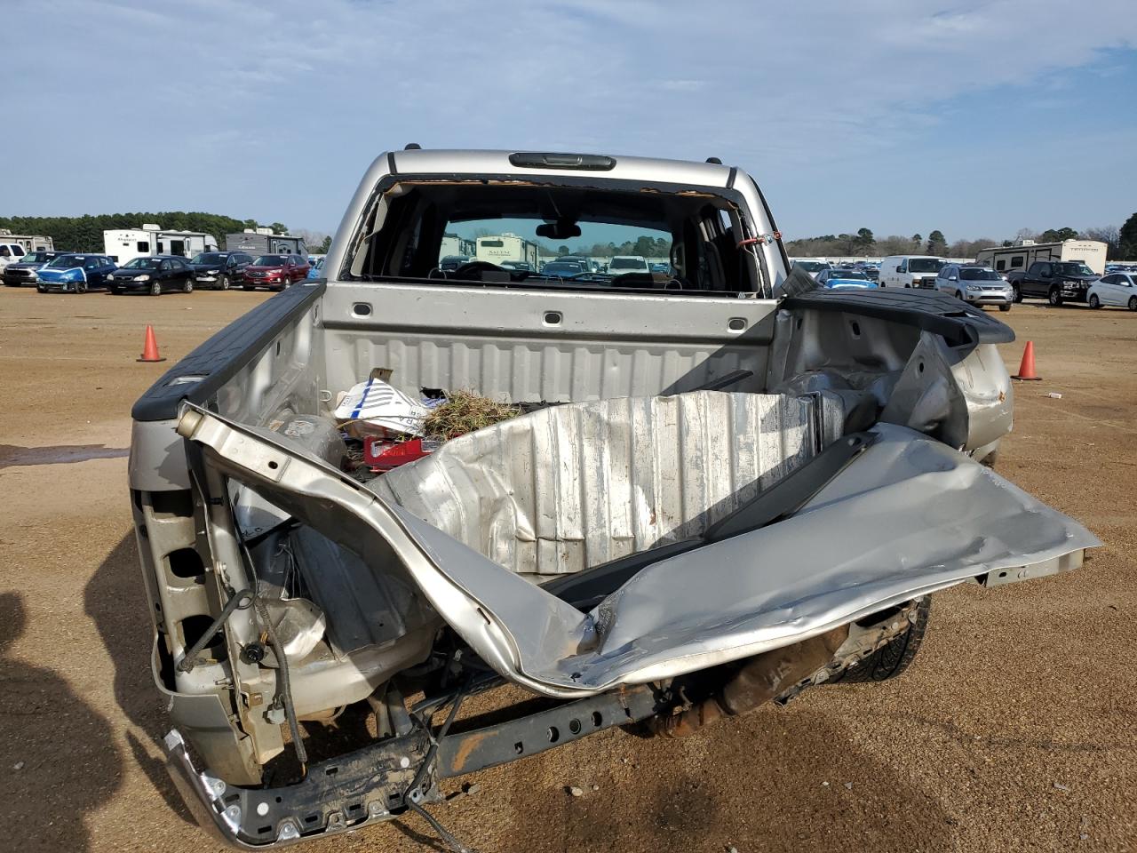 2007 Chevrolet Silverado - Image 6