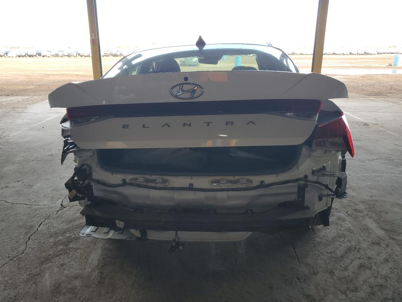 2021 Hyundai Elantra - Image 6