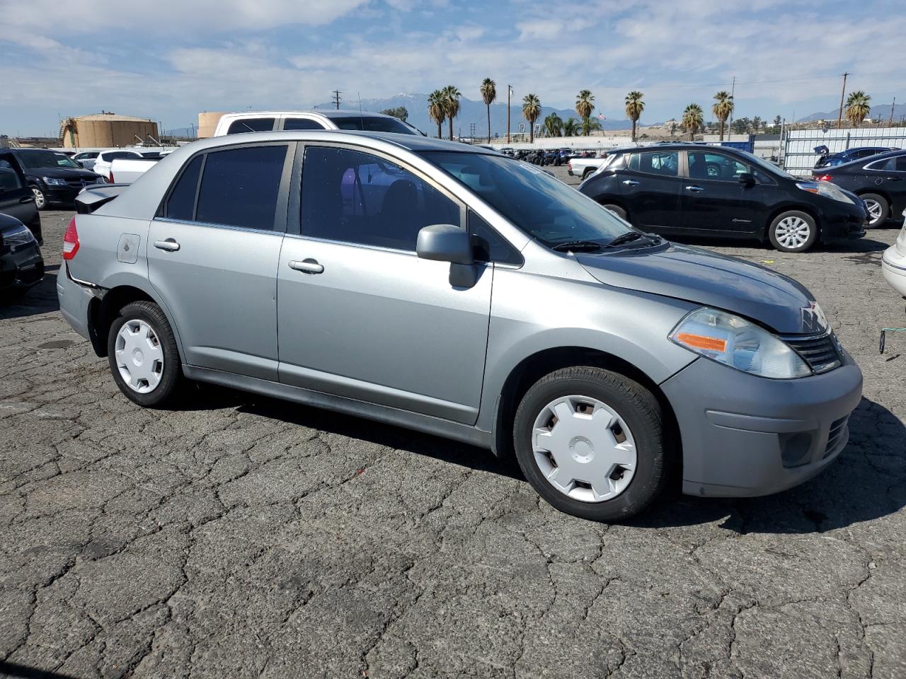2008 Nissan Versa - Image 4