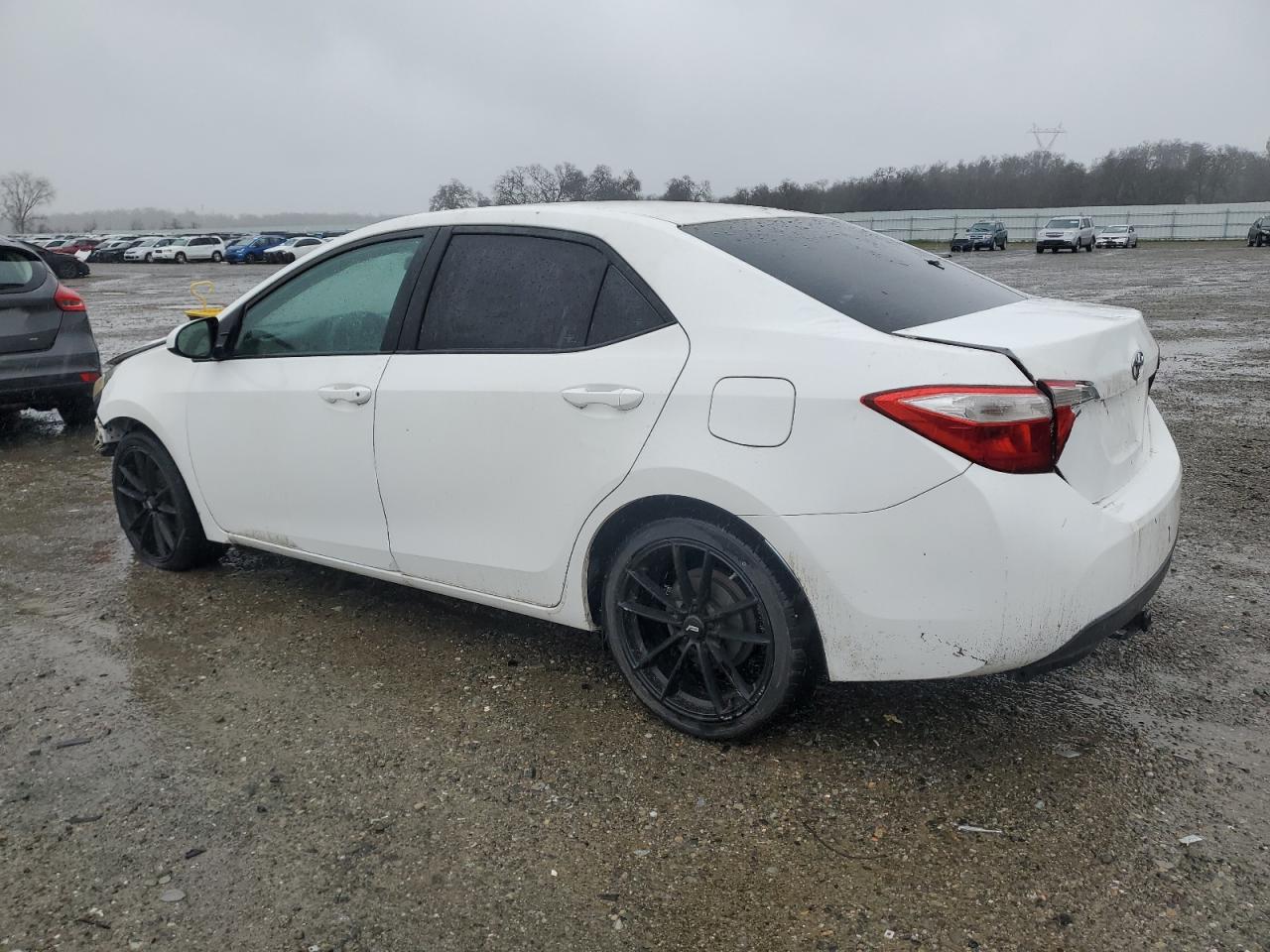 2015 Toyota Corolla - Image 2