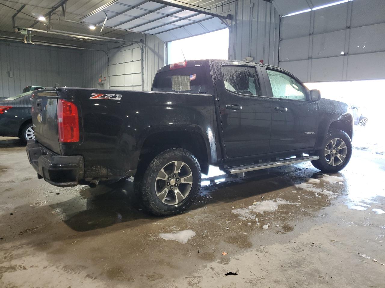 2015 Chevrolet Colorado - Image 3