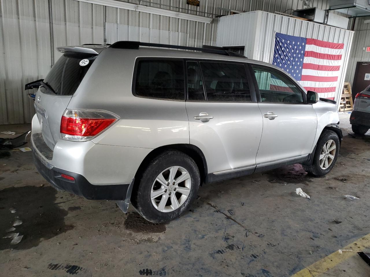2013 Toyota Highlander - Image 3