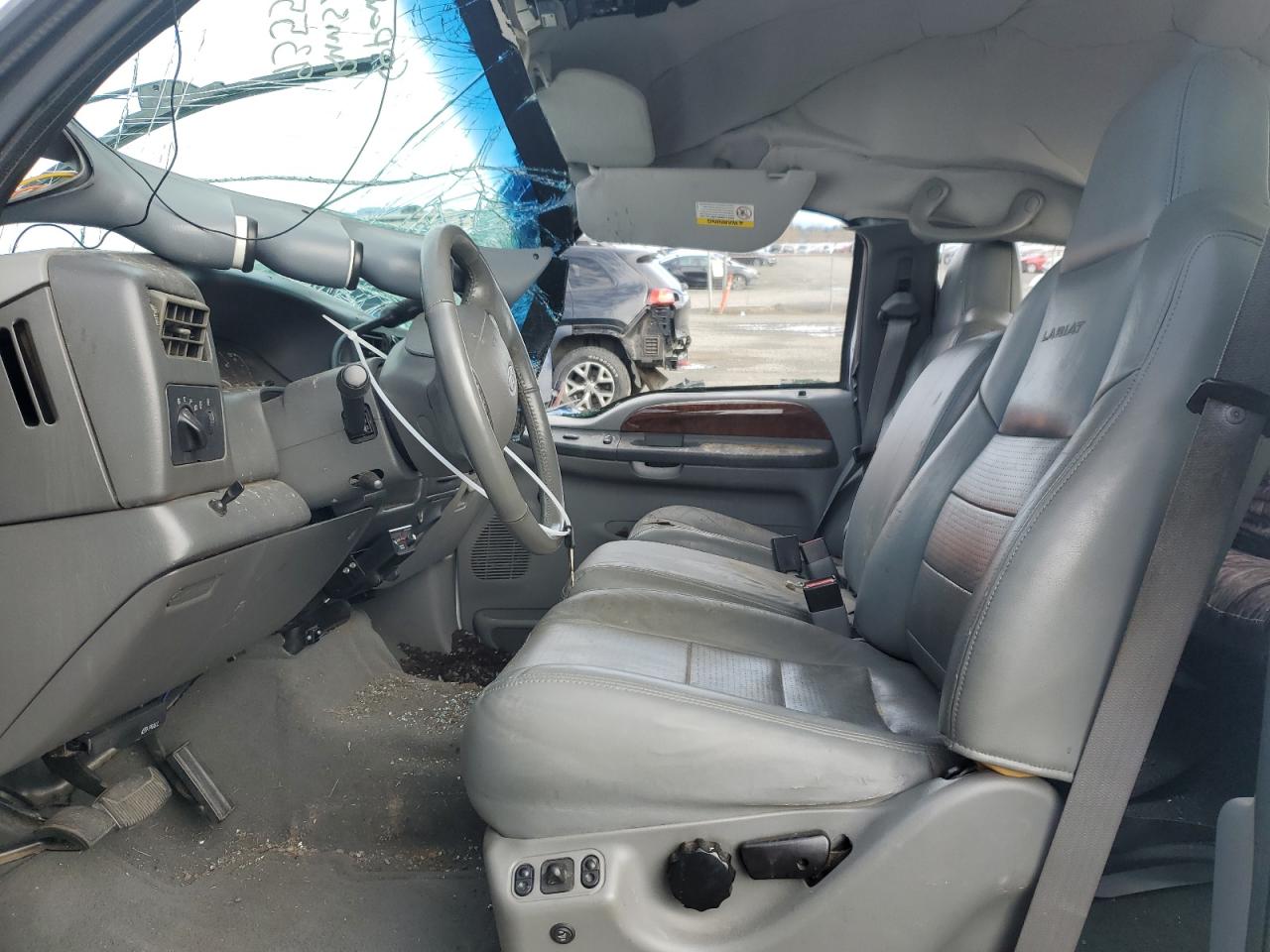 2002 Ford F350 - Image 7