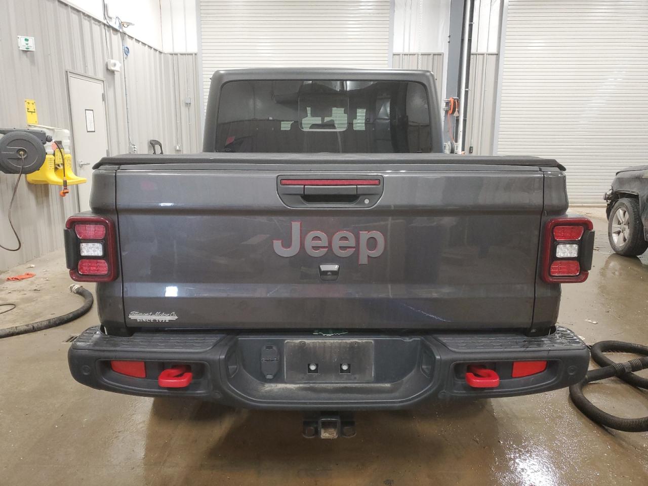 2020 Jeep Gladiator - Image 6