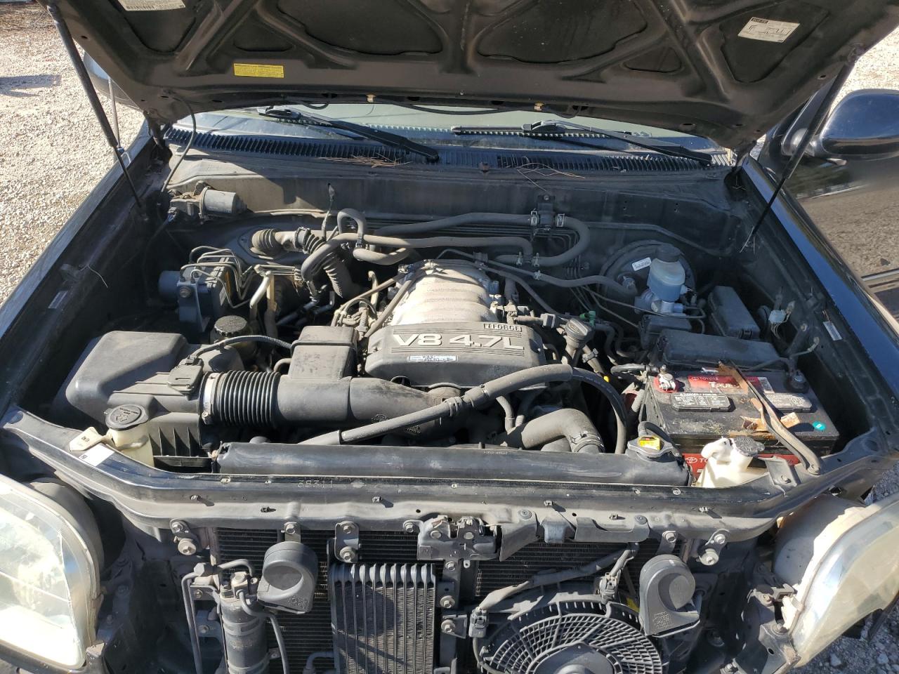 2003 Toyota Sequoia - Image 12