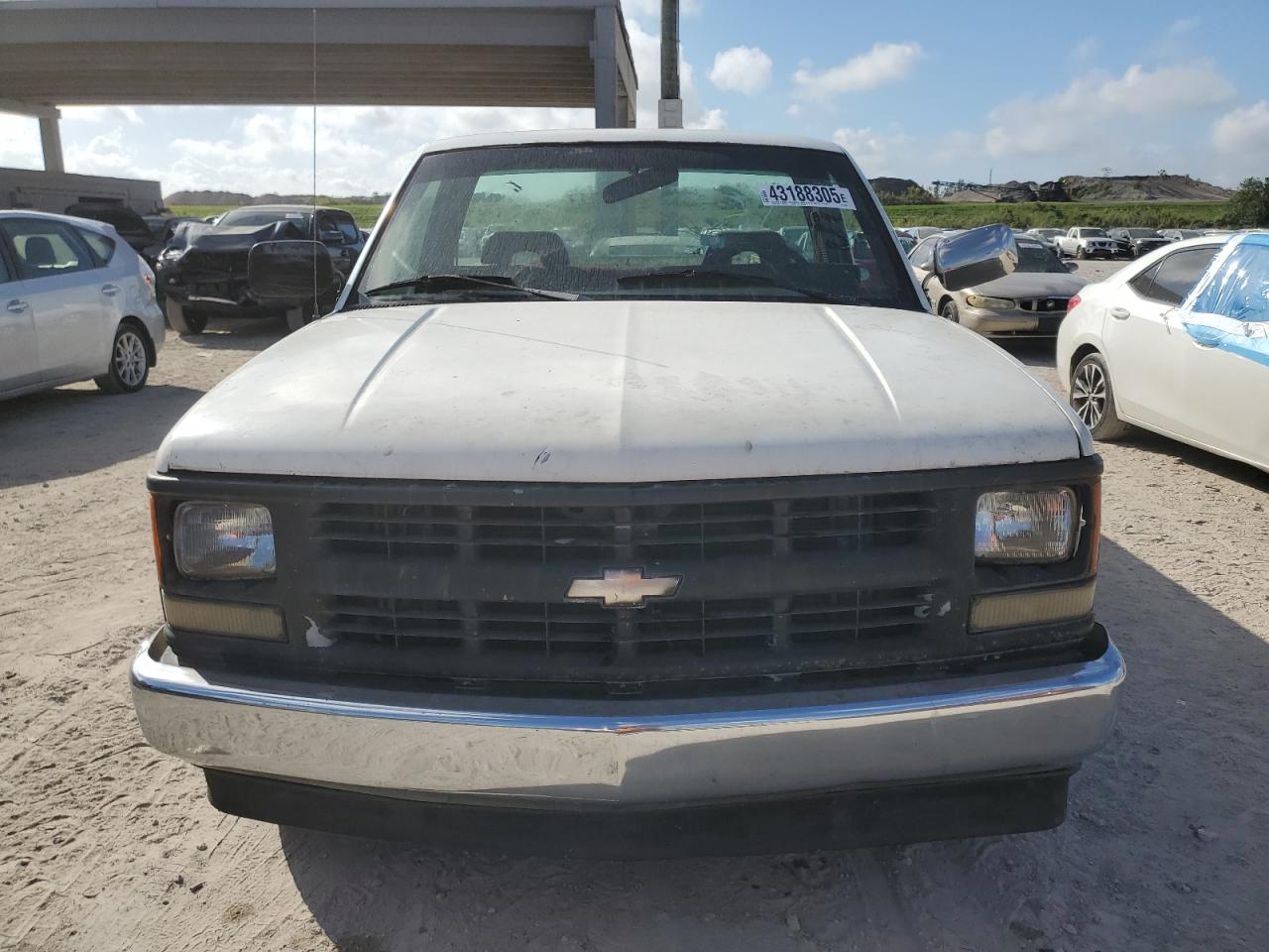 1994 Chevrolet GMT-400 - Image 5