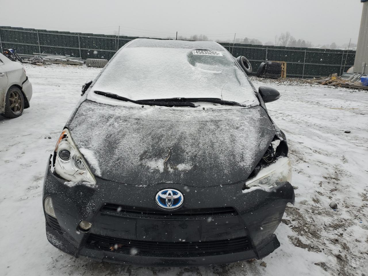2014 Toyota Prius - Image 5