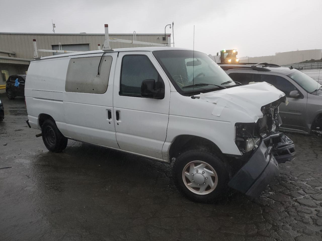 2013 Ford Econoline - Image 4