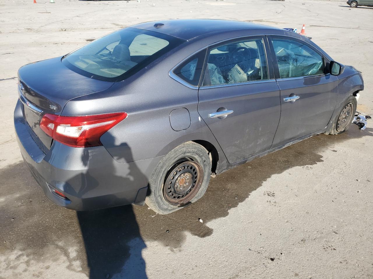 2019 Nissan Sentra - Image 3
