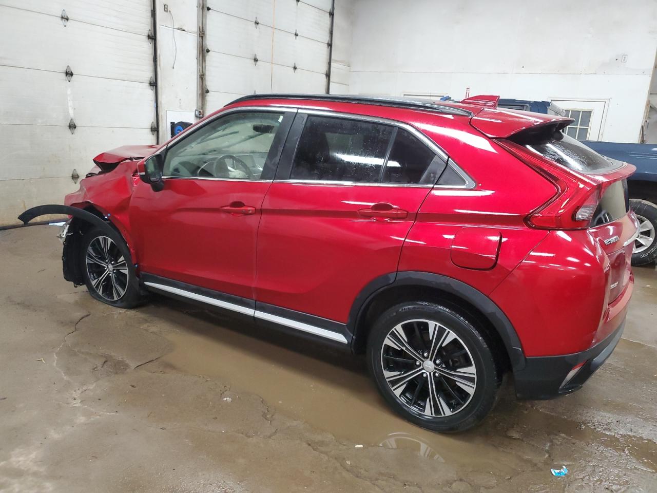 2019 Mitsubishi Eclipse - Image 2