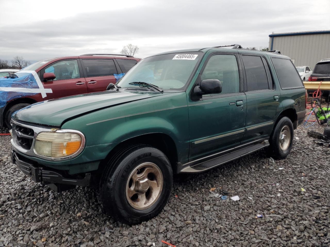 2000 Ford Explorer Xlt for Sale in Hueytown, AL - Front End
