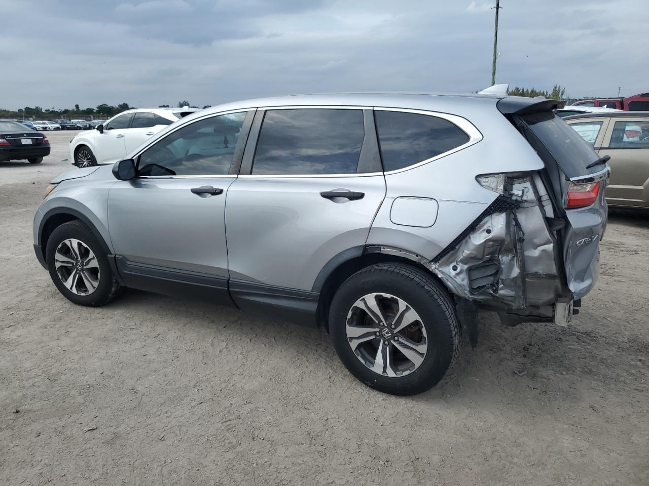 2017 Honda CR-V - Image 2