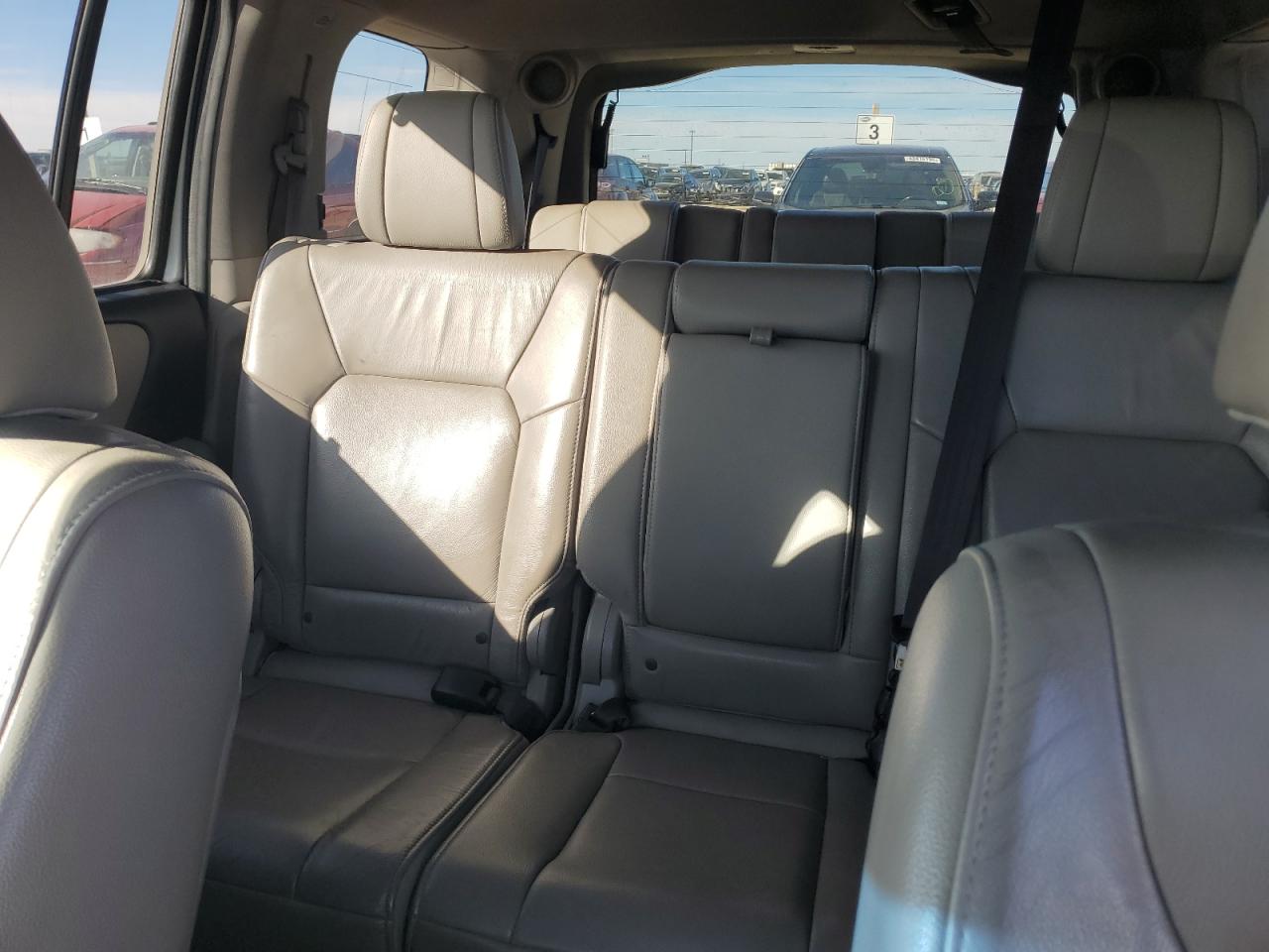 2015 Honda Pilot - Image 10