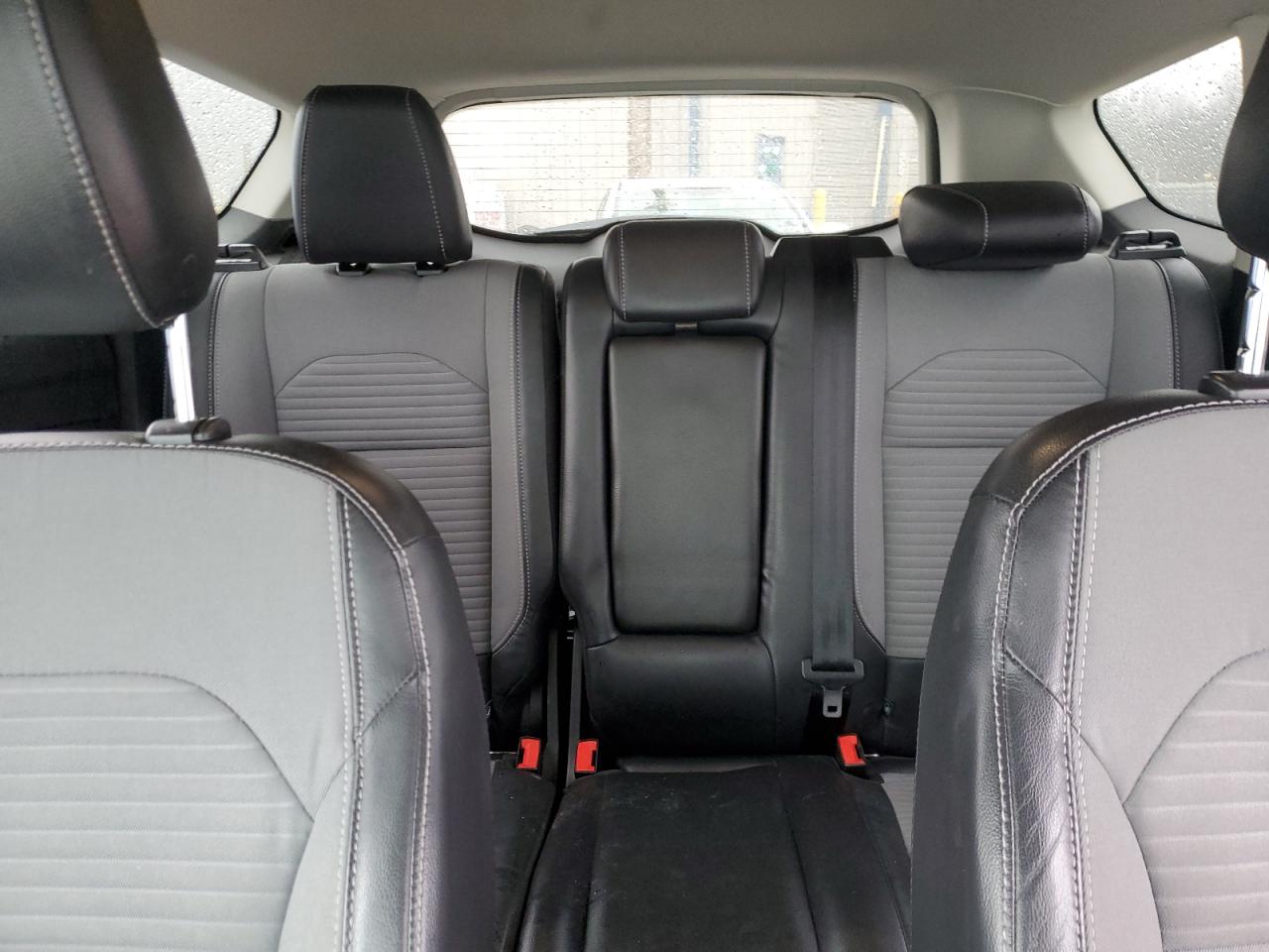 2019 Ford Escape - Image 10