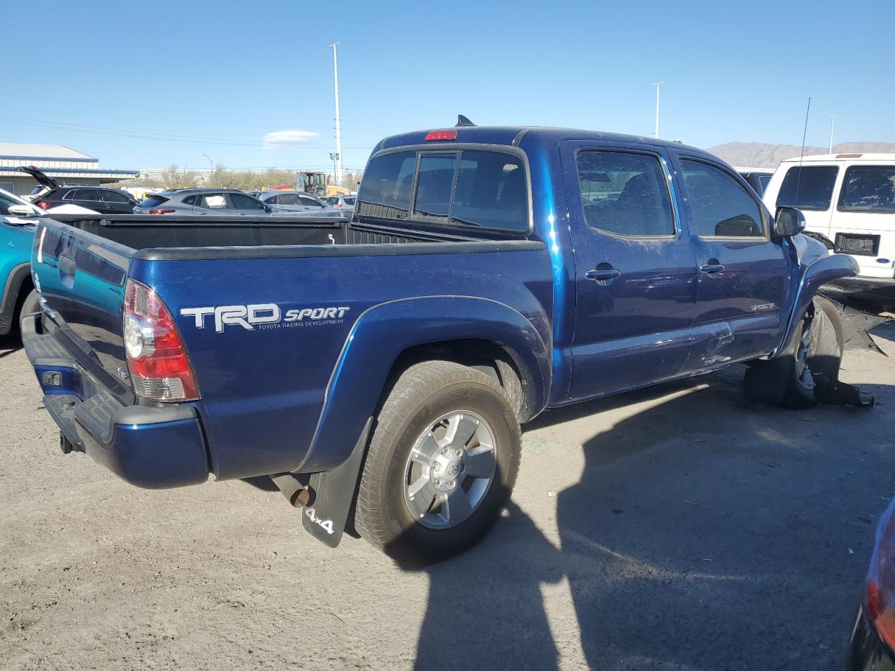 2014 Toyota Tacoma - Image 3