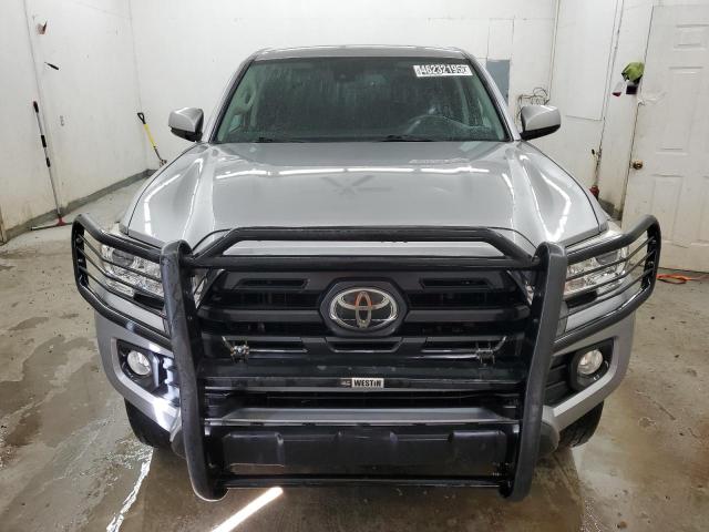  TOYOTA TACOMA 2019 Srebrny