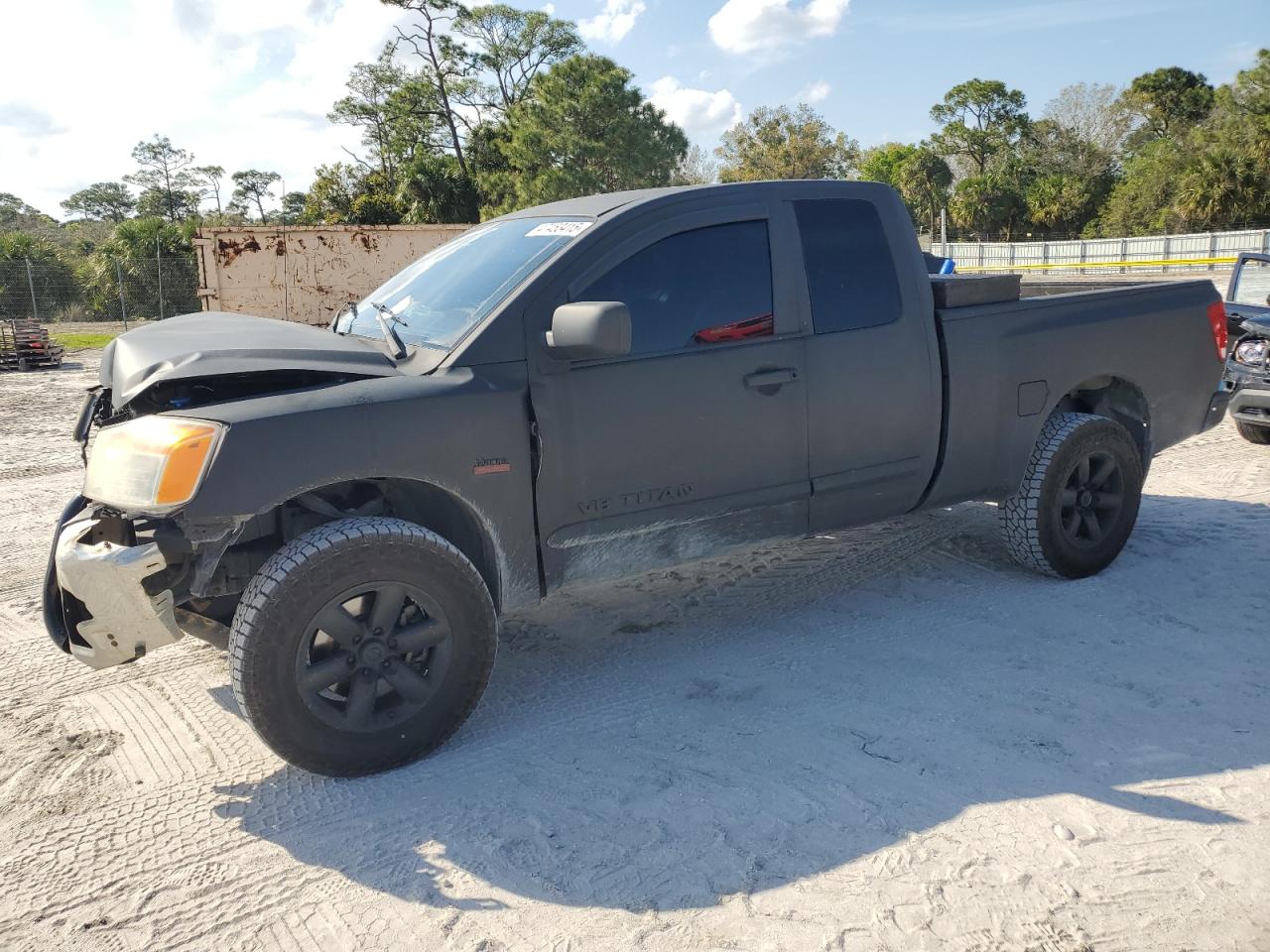 2010 Nissan Titan - Image 1