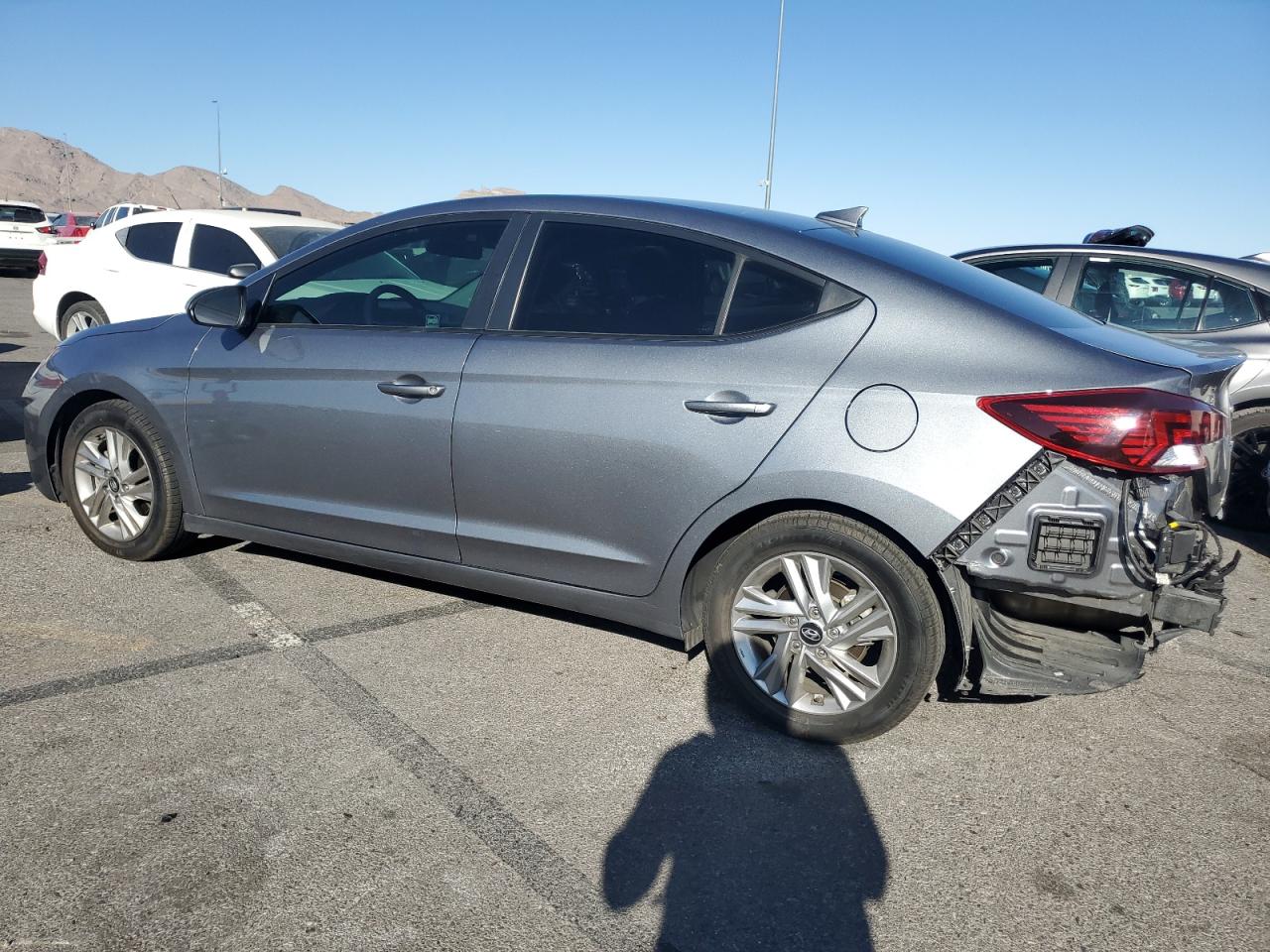 2019 Hyundai Elantra - Image 2