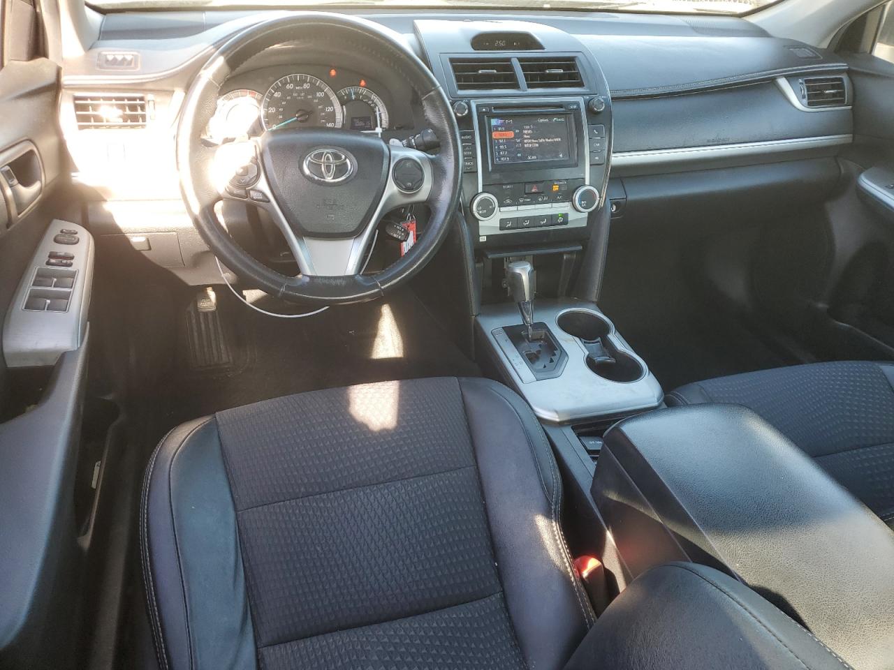2013 Toyota Camry - Image 8