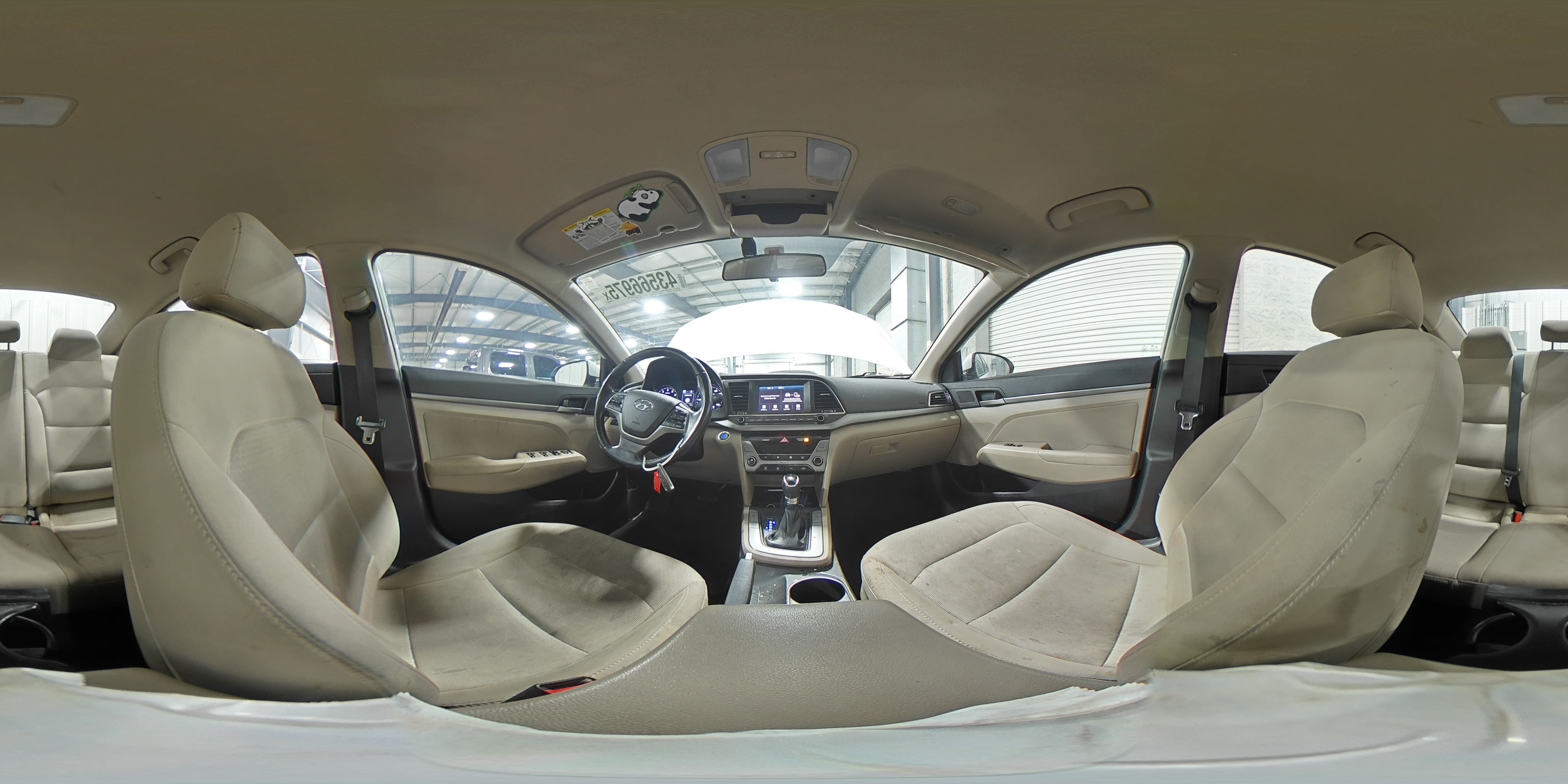 2018 Hyundai Elantra - Image 15