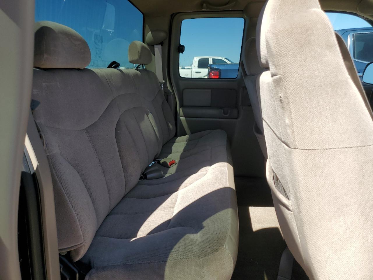 2002 GMC Sierra - Image 10
