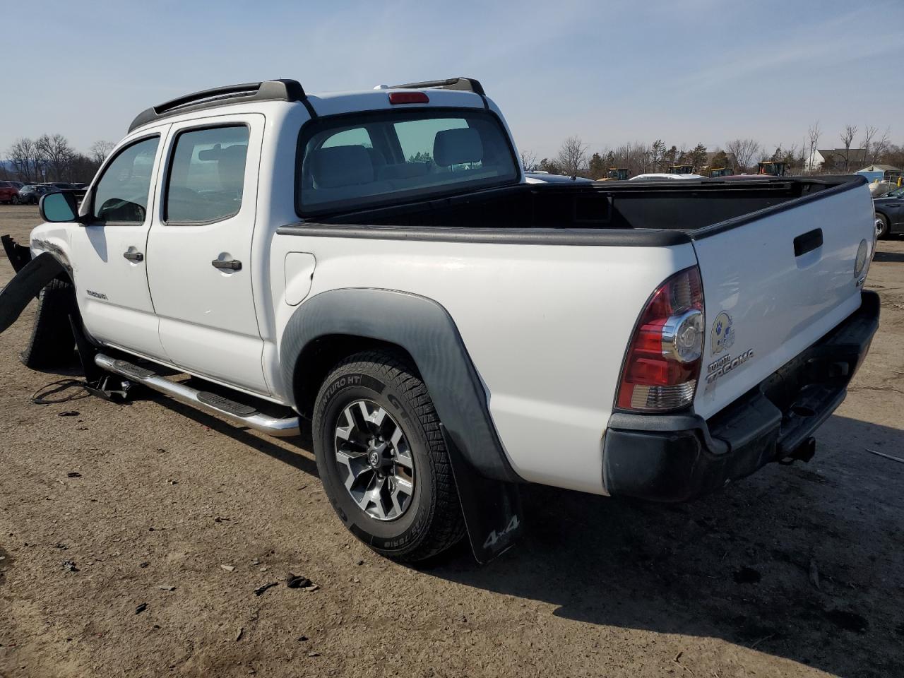 2009 Toyota Tacoma - Image 2