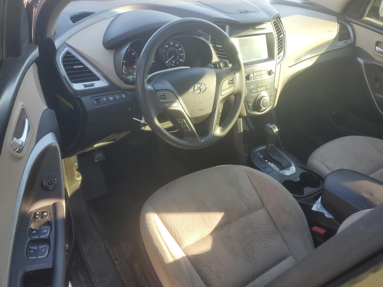 2017 Hyundai Santa Fe - Image 8