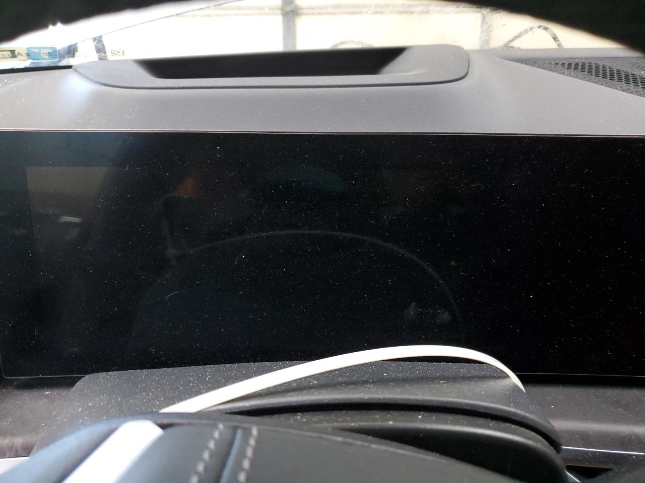 2023 BMW X7 - Image 9