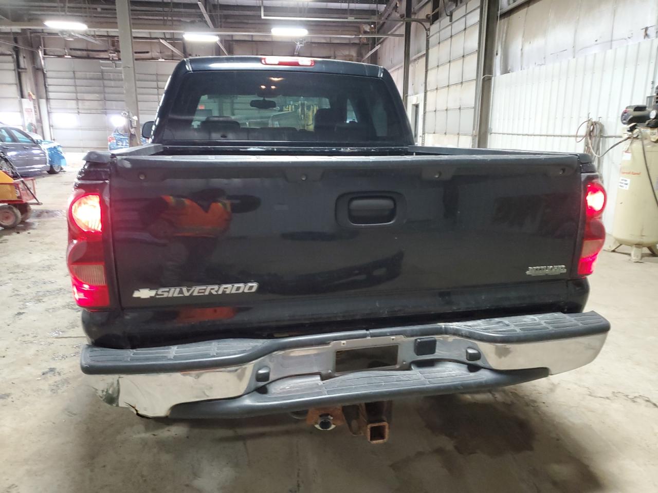 2006 Chevrolet Silverado - Image 6
