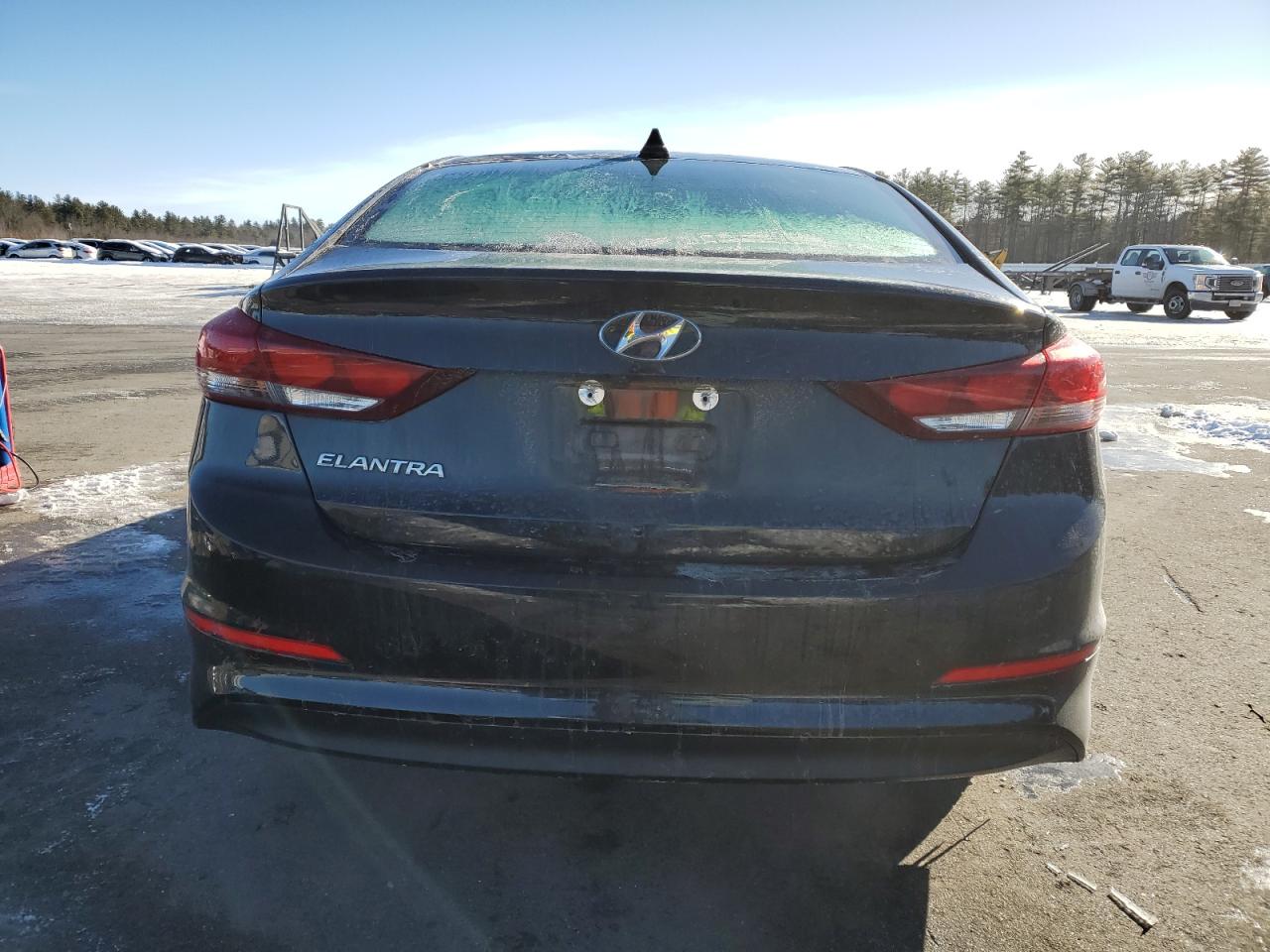 2018 Hyundai Elantra - Image 6