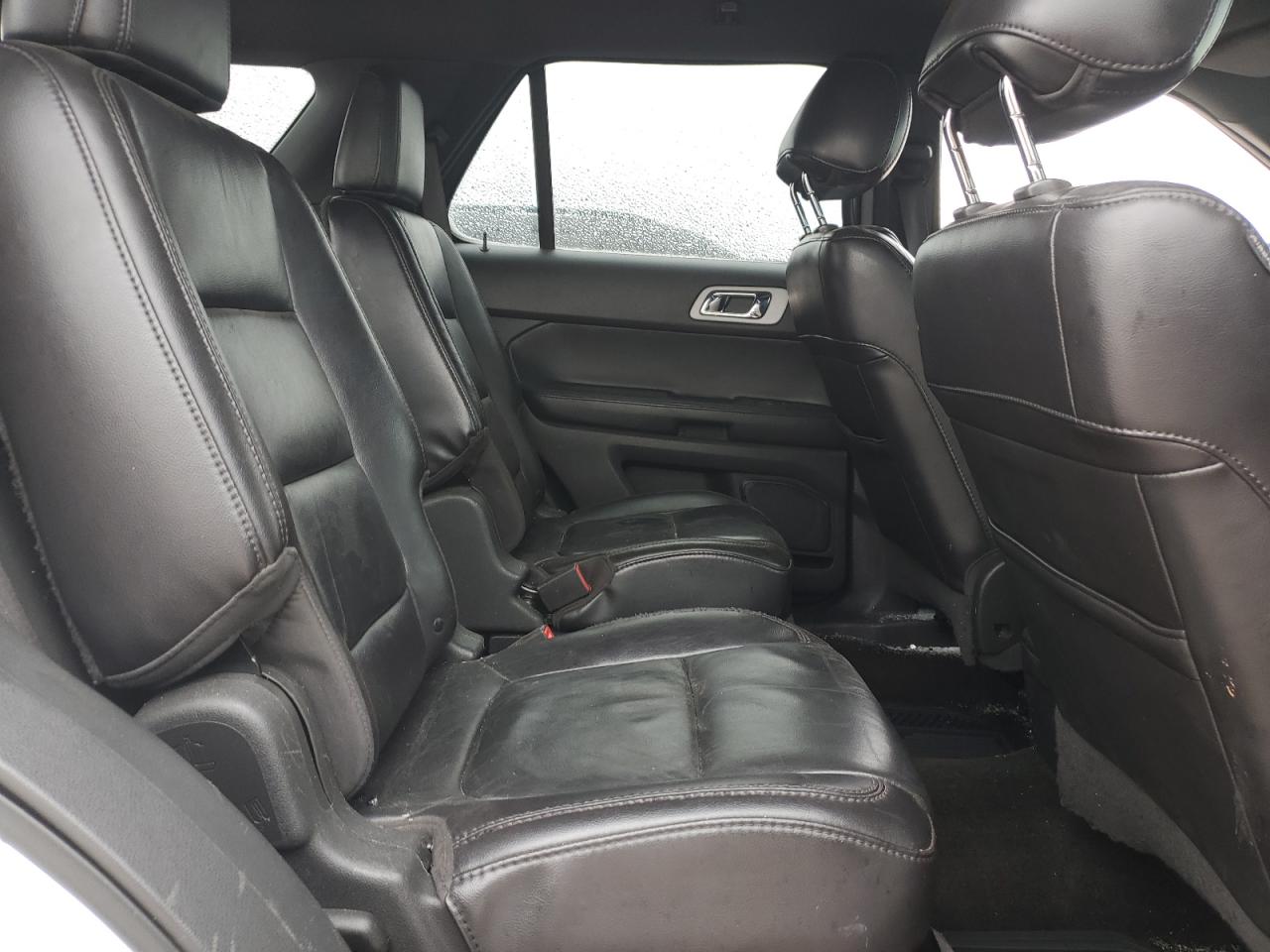 2013 Ford Explorer - Image 11