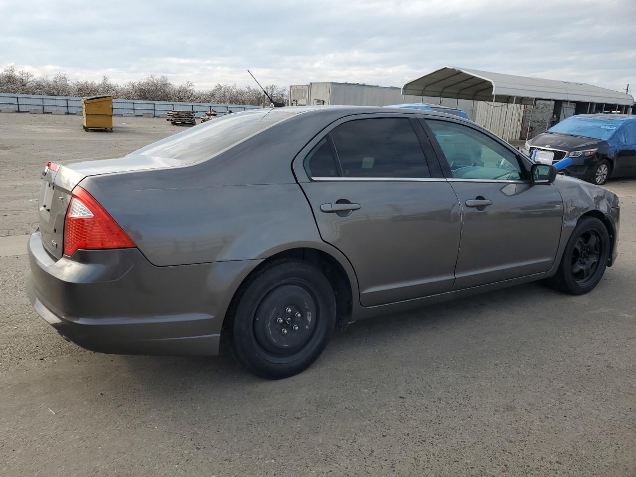 2010 Ford Fusion - Image 3
